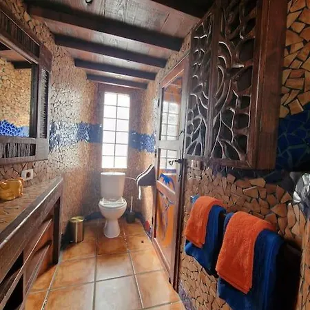 La Casa De La Fuente Feriehus