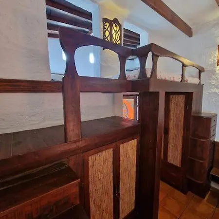 La Casa De La Fuente