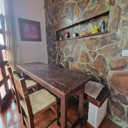 La Casa De La Fuente