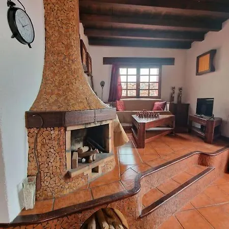 La Casa De La Fuente