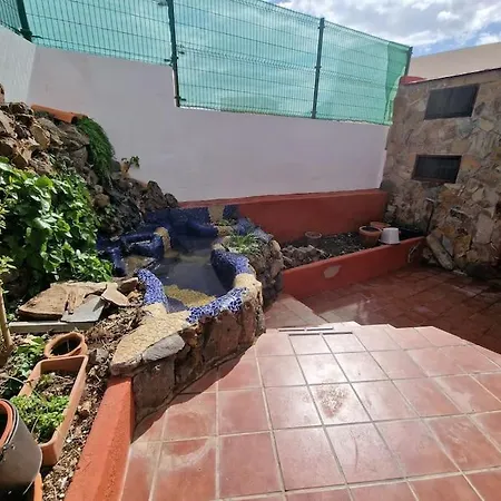 La Casa De La Fuente בית נופש